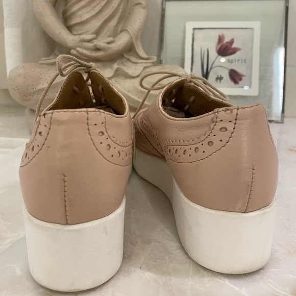 Carvela pink sz 37 /sz6 oxfords - Picture 4 of 9